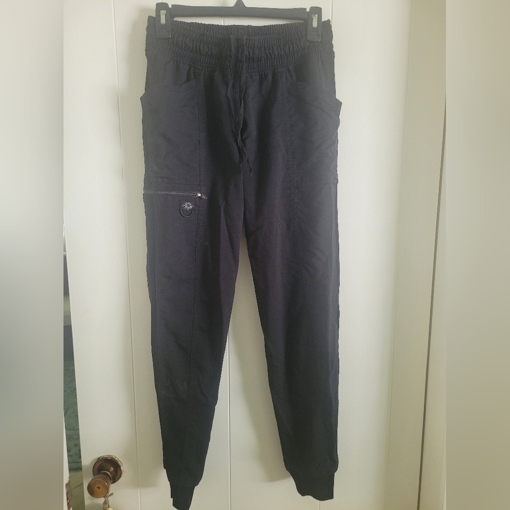Black High-waisted Jogger Scrub Pants